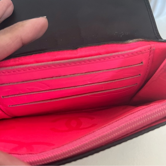 ❗️Sold ❗️Authentic Chanel wallet🩷❤️ - Picture 11 of 13